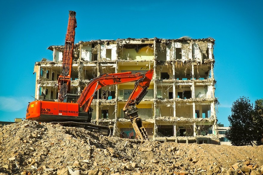 Goletta Verde denuncia l'abusivismo sui centri costieri 