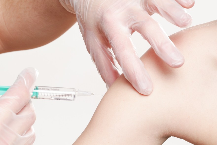 A oggi somministrate in Italia oltre 83 milioni di vaccini 