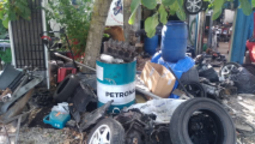 Marino (Roma), sequestrata una discarica che era anche officina