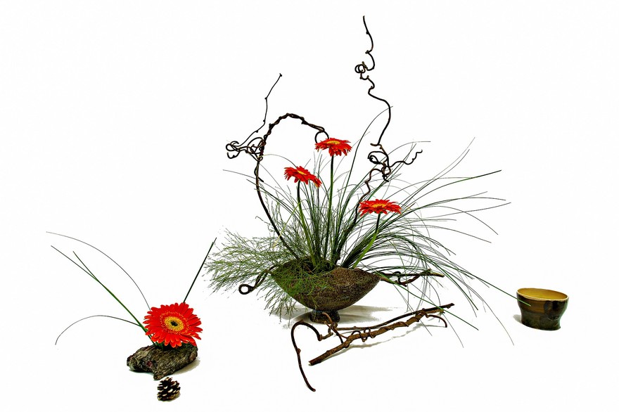 Ikebana, l'antica arte dei fiori viventi per creare armonia in casa 