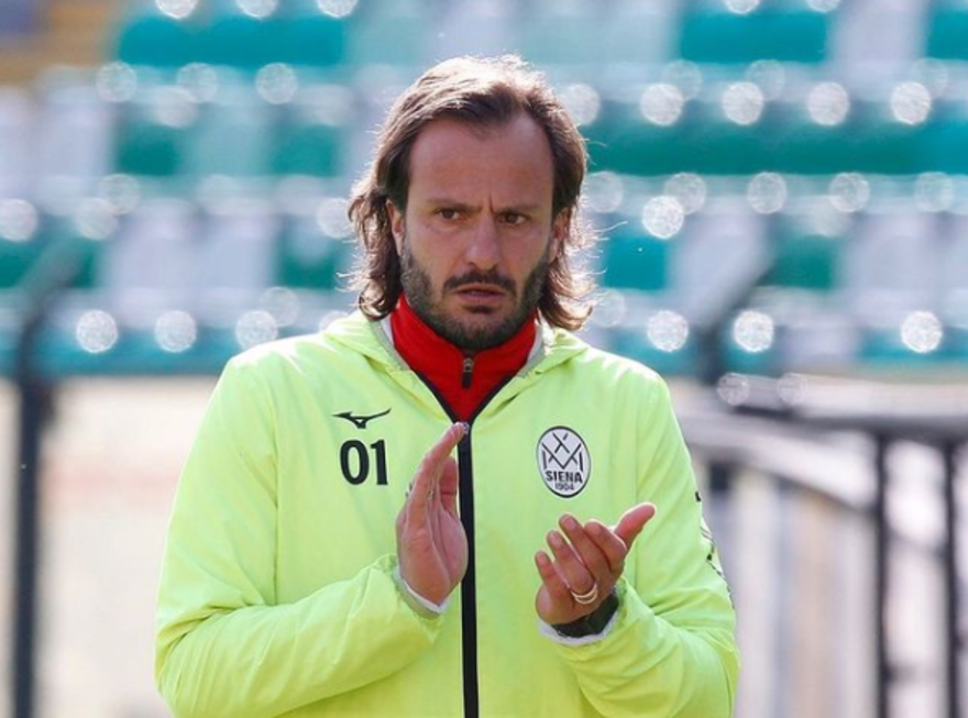 Vita dura per l'ex azzurro mondiale Gila: rischia la panchina