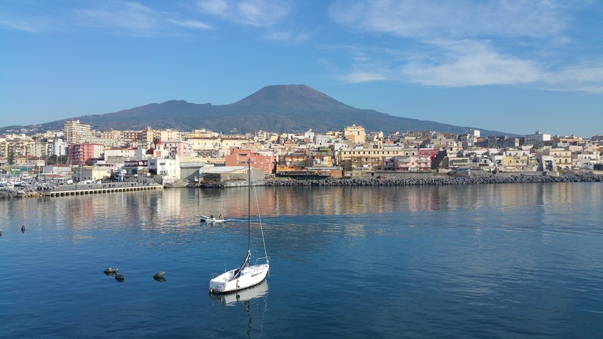 Stop al caldo africano, Italia tra sole e temporali
