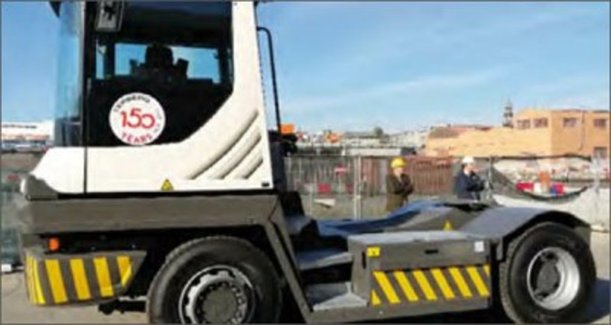 Energia, è italiano primo mezzo a idrogeno al lavoro in un porto