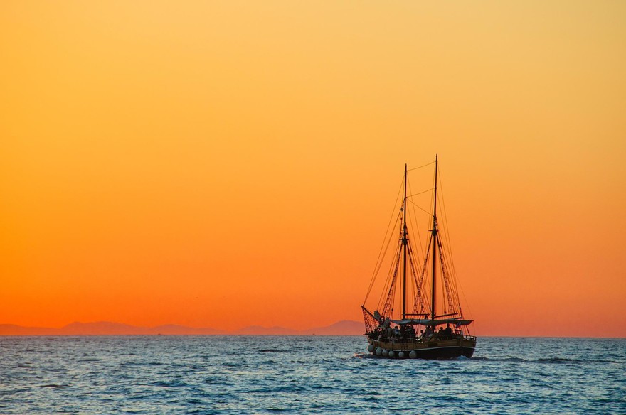 Ode al Mediterraneo: ecco l'incontro tra popoli