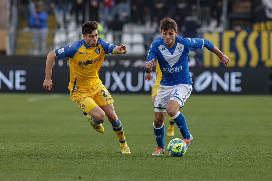Il Frosinone passa a Brescia in rimonta 3-1