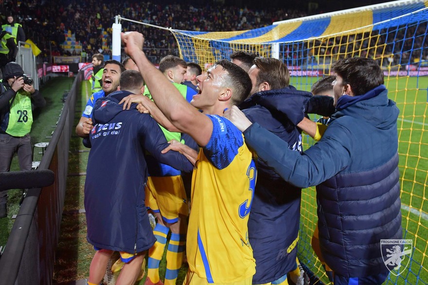 Il Frosinone vince anche quando non gioca