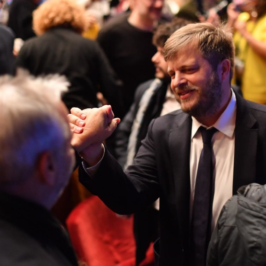 Elezioni Lombardia. Il Pd perde ma cresce