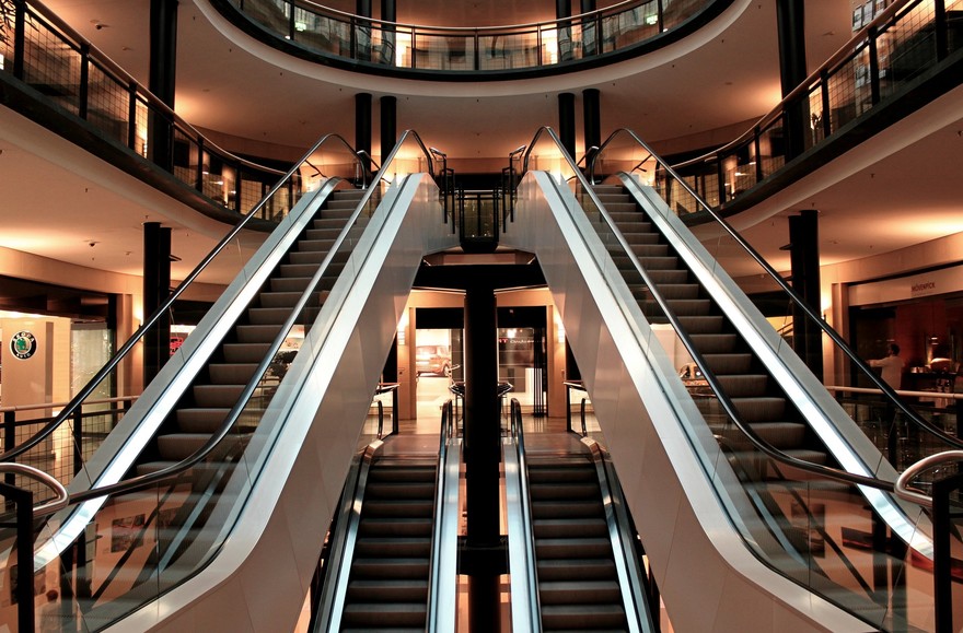 escalator-283448_1920.jpg