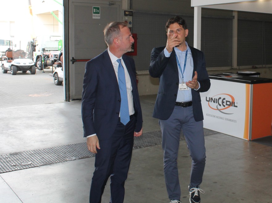 L'assessore Regionale Pasquale Ciacciarelli con l'AD You Marketing Federico Dini.jpg