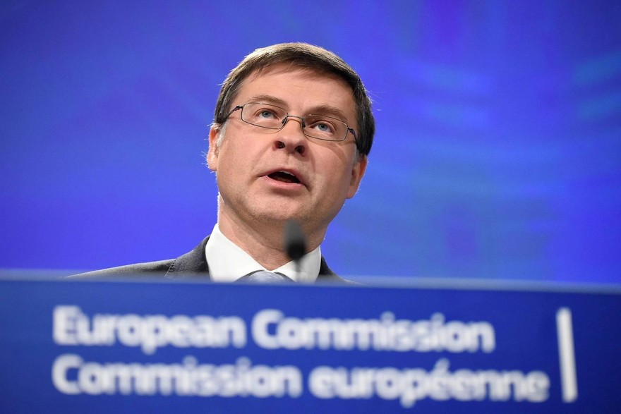Dazi USA, l'Ue non vuole scontro ma pronta a difendersi