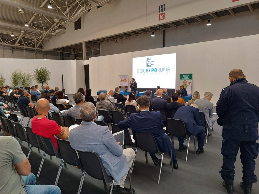 Convegno-ALbo-Gestori-Ambientali-sui-RAEE-1-scaled.jpg