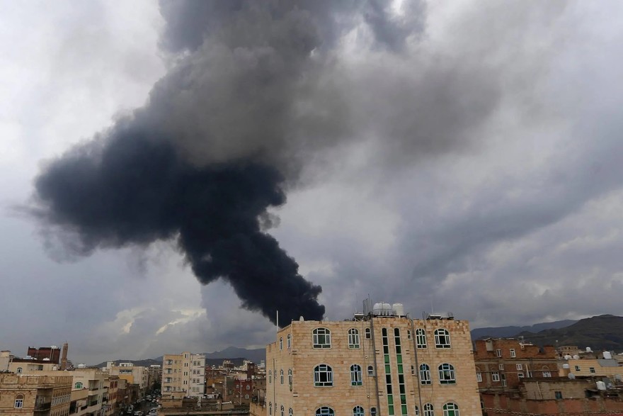 Yemen, media: primo ministro Houthi ucciso in raid Israele Sana'a