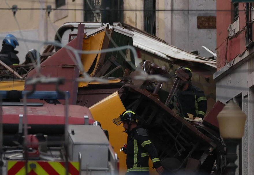 Portogallo, lutto nazionale per la tragedia della funicolare