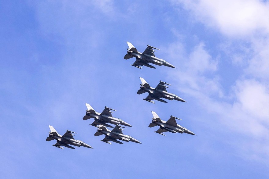 Ucraina, drone russo sconfina in Romania, si alzano in volo F16